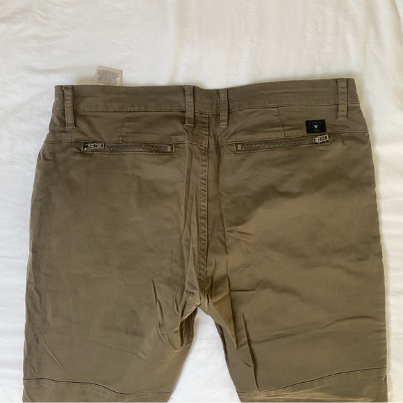 Guess Men’s Green Pant - Picture 4 of 4